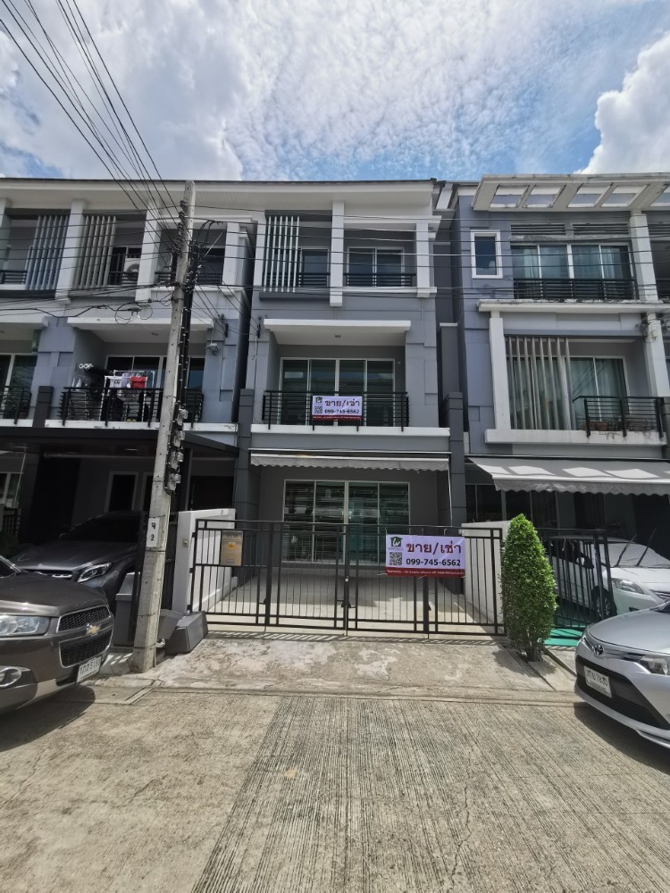For SaleTownhomeRamkhamhaeng, Hua Mak : House for sale, Baan Klang Muang, Rama 9, Ramkhamhaeng, near MRT Orange Line, near Khlong Saen Saep Pier