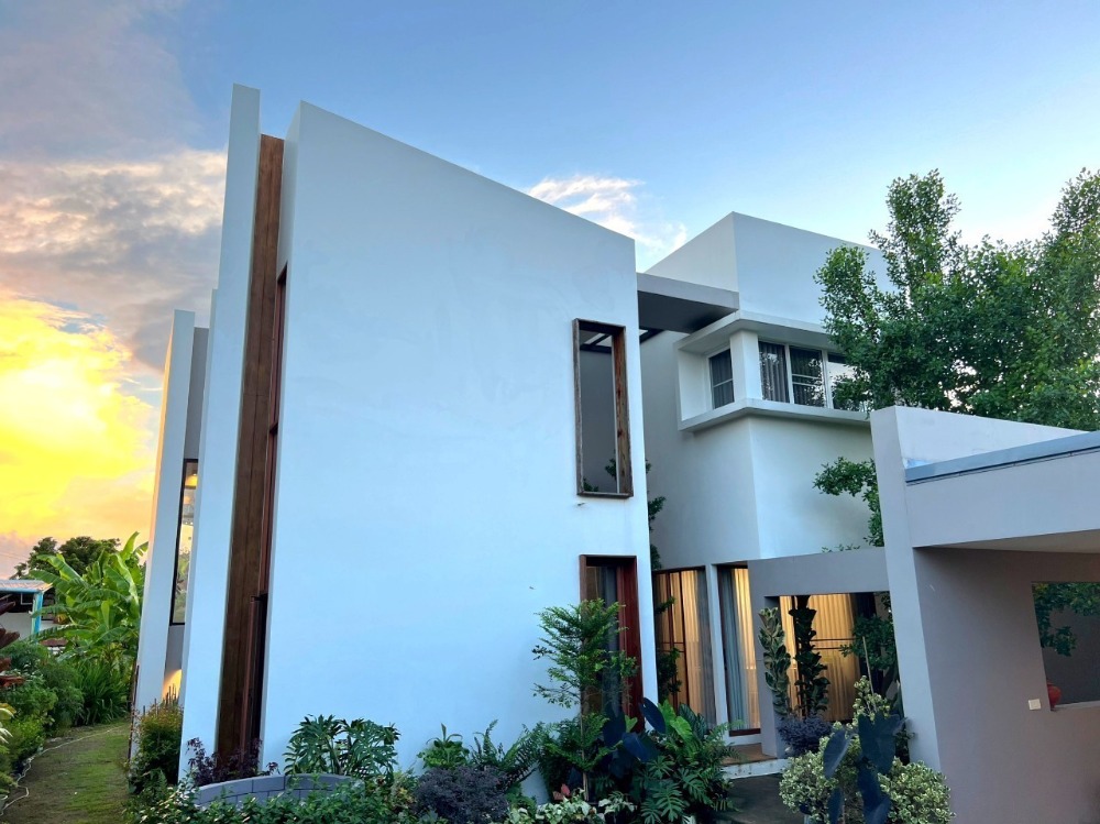For SaleHouseChiang Mai : Single house for sale “Modern Japanese style” 154 square wah, like new condition, 4 bedrooms, 3 bathrooms, 3 parking spaces, Tha Wang Tan Subdistrict, Saraphi District, Chiang Mai Province.