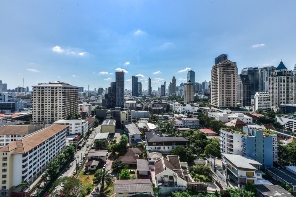 For SaleCondoSathorn, Narathiwat : Sell with tenant til 14 March 2026
Duplex room for sale at The Sukhothai Residences, 1 bedroom (floor plan 2 bedrooms), wide balcony, near MRT Lumpini