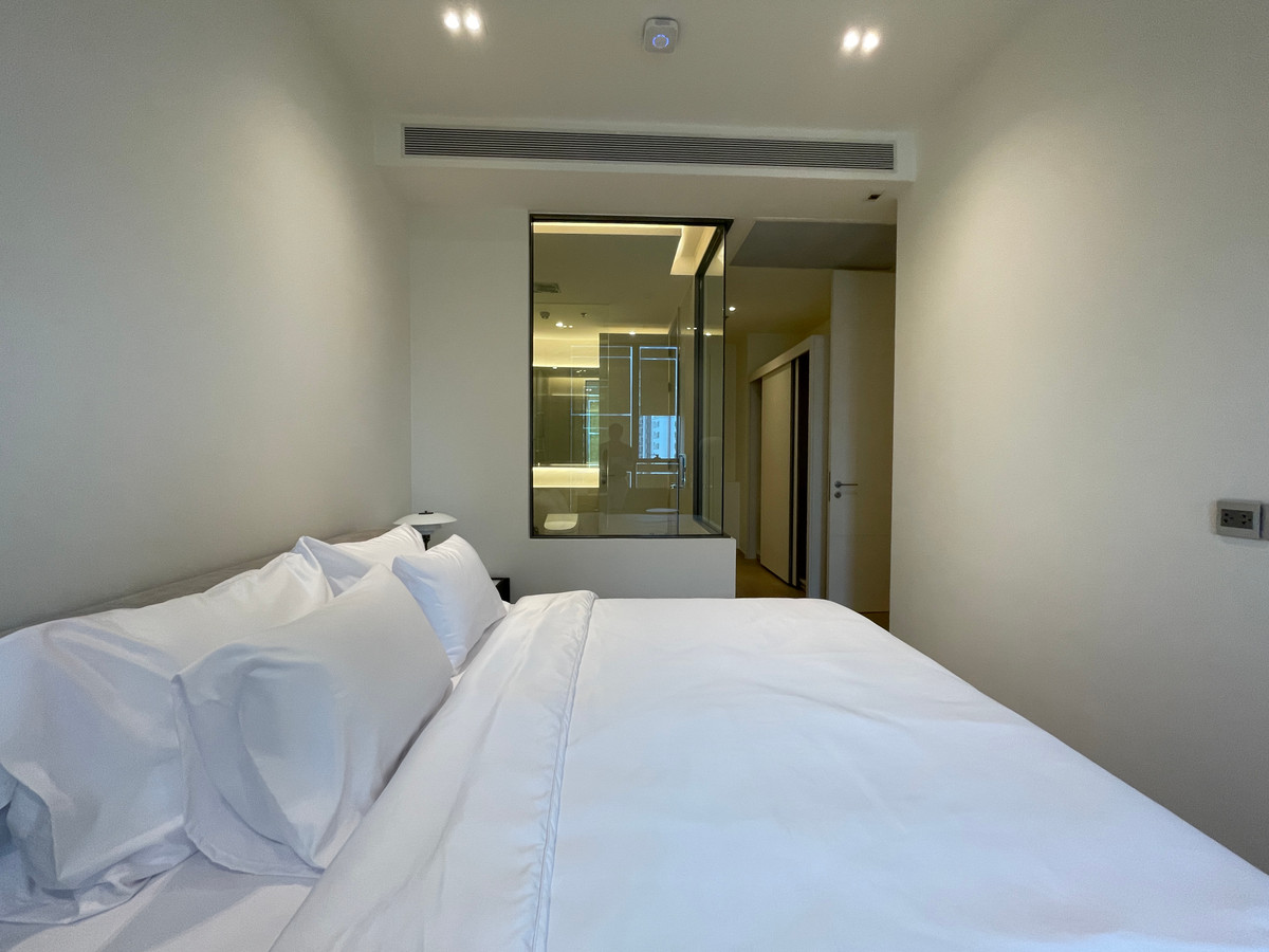 ขายคอนโดสุขุมวิท อโศก ทองหล่อ : [RARE UNIT] The Strand Thonglor – นิยามใหม่ของความหรูหราที่เงียบสงบ | 2 นอน ชั้นสูง (22) | เพียง 30 ม. จาก BTS ทองหล่อ