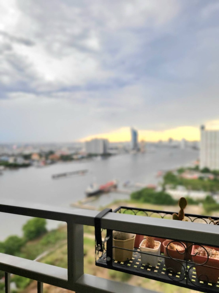 For RentCondoRama3 (Riverside),Satupadit : Condo for rent, U delight resident riverfront, 28th floor, room facing the Chao Phraya River, very beautiful view.