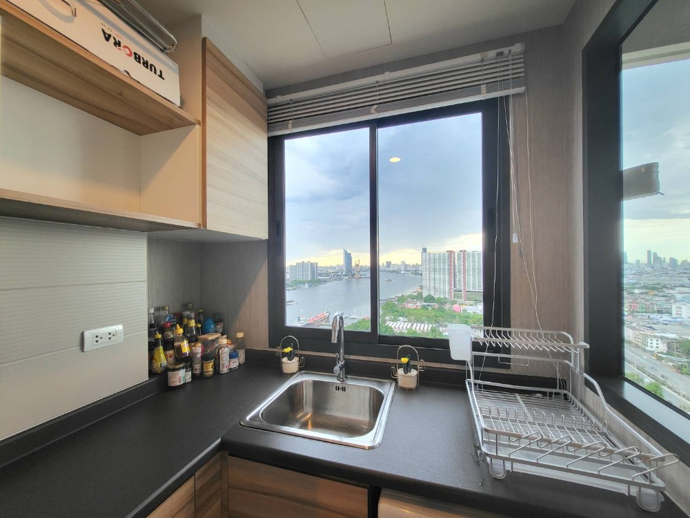 For RentCondoRama3 (Riverside),Satupadit : Condo for rent, U delight resident riverfront, 28th floor, room facing the Chao Phraya River, very beautiful view.