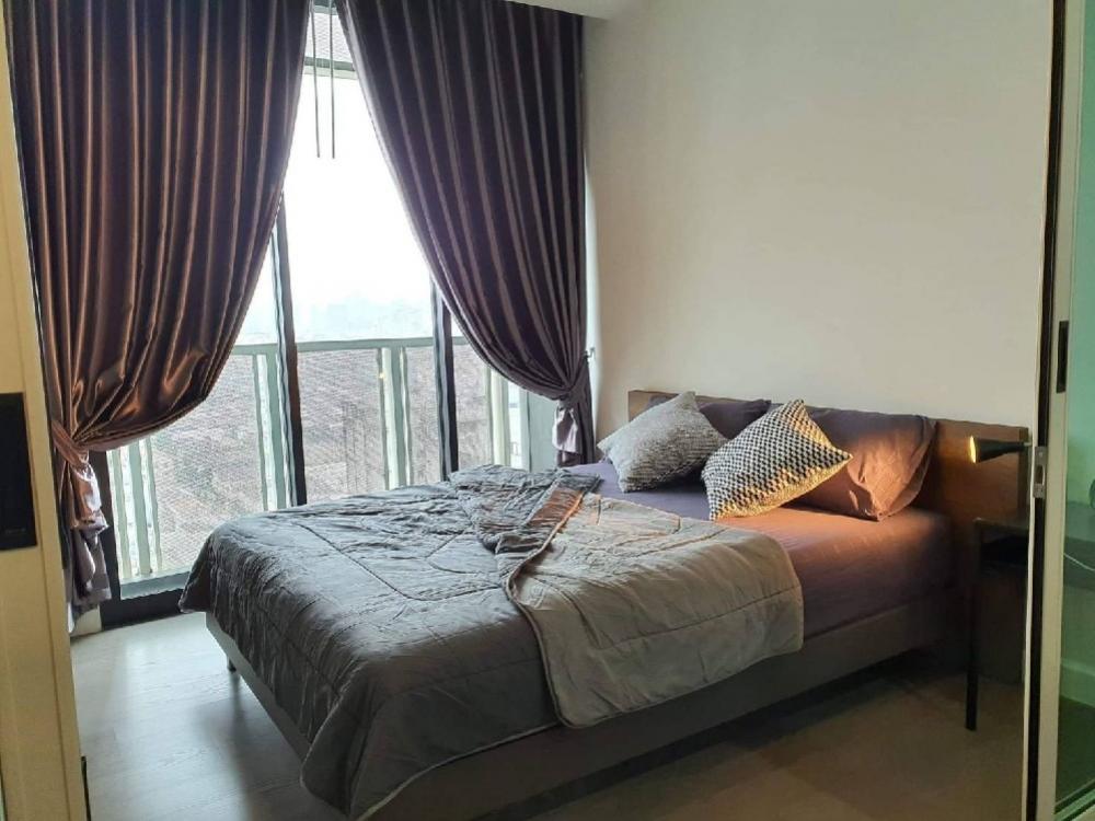 For SaleCondoRama9, Petchburi, RCA : A Space ID  room for sale  near MRT Rama9