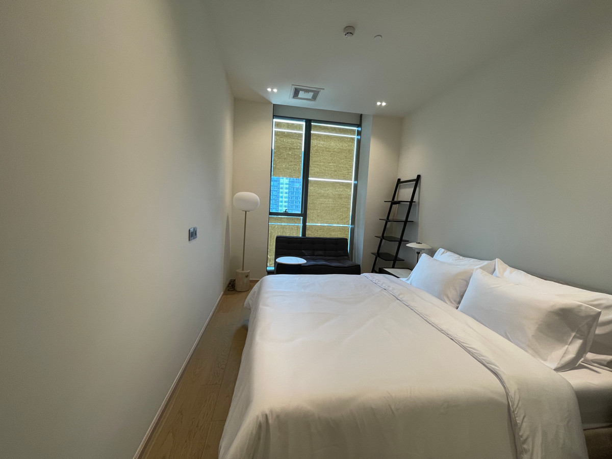 ขายคอนโดสุขุมวิท อโศก ทองหล่อ : [RARE UNIT] The Strand Thonglor – นิยามใหม่ของความหรูหราที่เงียบสงบ | 2 นอน ชั้นสูง (22) | เพียง 30 ม. จาก BTS ทองหล่อ