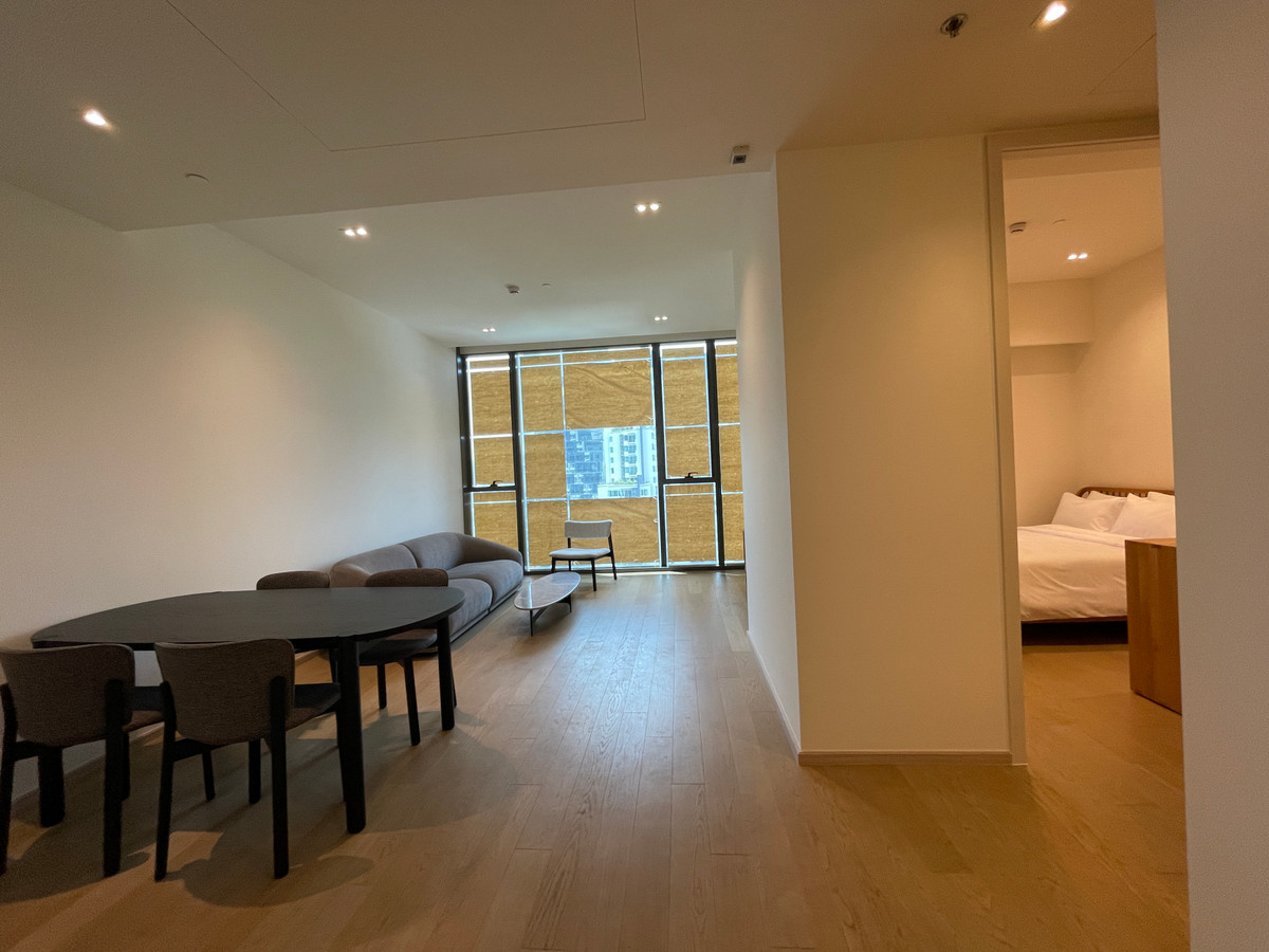 ขายคอนโดสุขุมวิท อโศก ทองหล่อ : [RARE UNIT] The Strand Thonglor – นิยามใหม่ของความหรูหราที่เงียบสงบ | 2 นอน ชั้นสูง (22) | เพียง 30 ม. จาก BTS ทองหล่อ