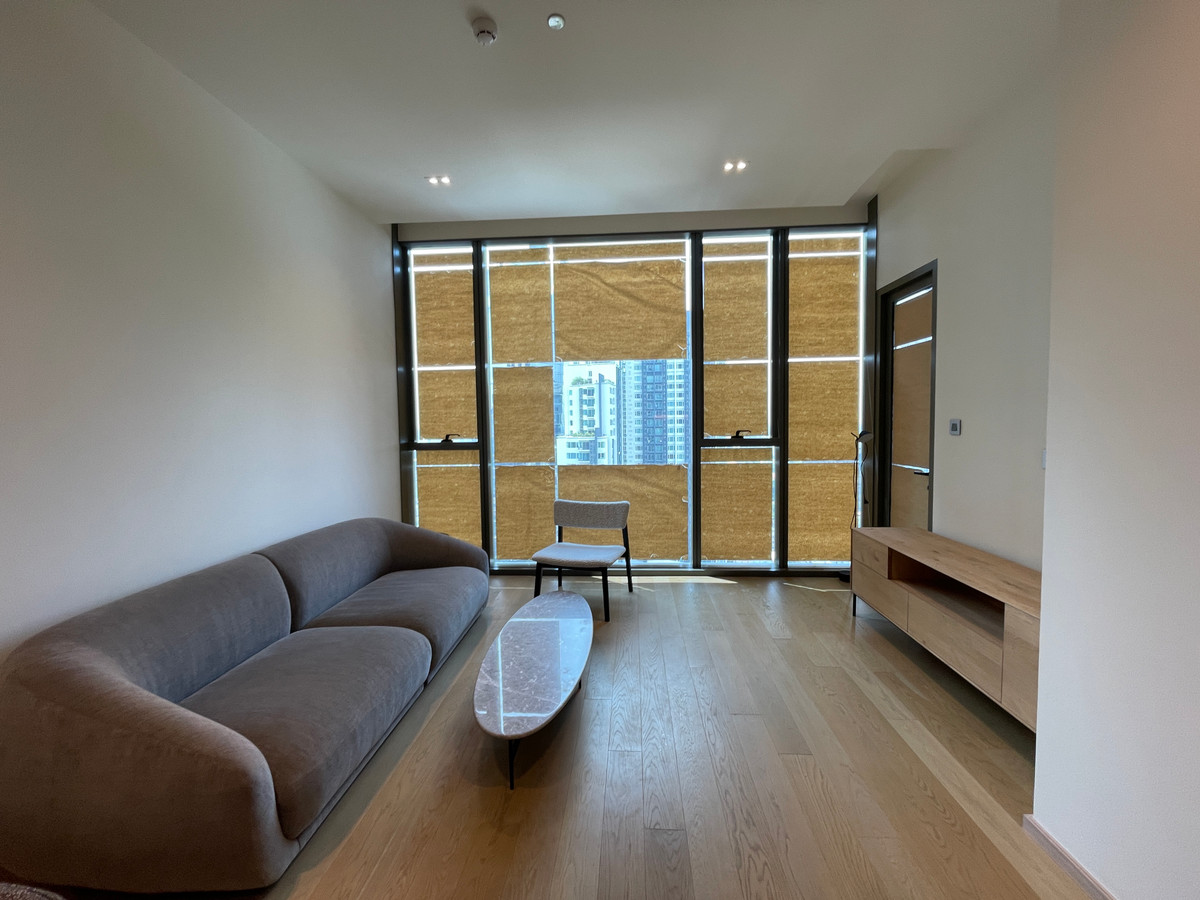 ขายคอนโดสุขุมวิท อโศก ทองหล่อ : [RARE UNIT] The Strand Thonglor – นิยามใหม่ของความหรูหราที่เงียบสงบ | 2 นอน ชั้นสูง (22) | เพียง 30 ม. จาก BTS ทองหล่อ