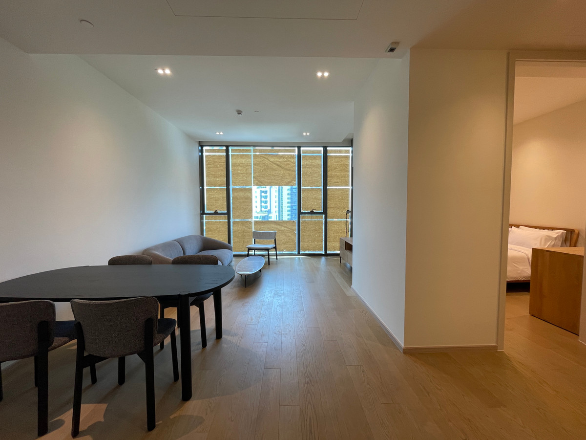 ขายคอนโดสุขุมวิท อโศก ทองหล่อ : [RARE UNIT] The Strand Thonglor – นิยามใหม่ของความหรูหราที่เงียบสงบ | 2 นอน ชั้นสูง (22) | เพียง 30 ม. จาก BTS ทองหล่อ