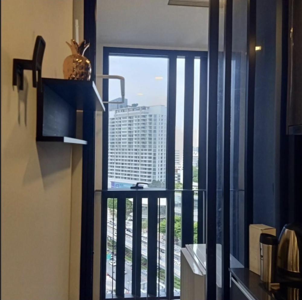 For RentCondoSiam Paragon ,Chulalongkorn,Samyan : 1 bedroom, 1 bathroom, 25 sqm., 16th floor, city view, 22,000 baht/month @ Ashton Chula - Silom MRT samyan, BTS Saladang, MRT Silom, Lumphini Park