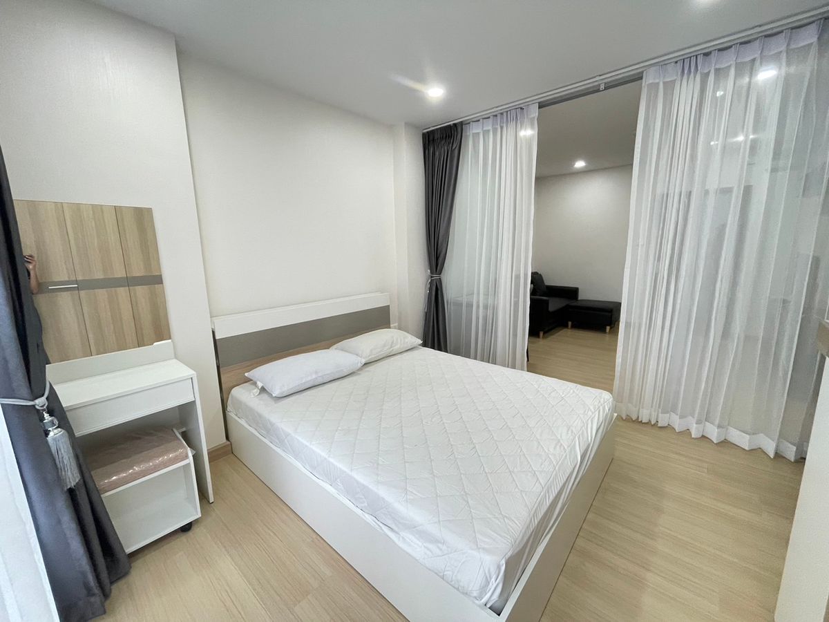 For RentCondoBang kae, Phetkasem : Room for rent, 47 sq m., Supalai Veranda Phasi Charoen Station Condo, Building B, opposite Seacon Bang Khae, prime location, call 087-556-4977📞