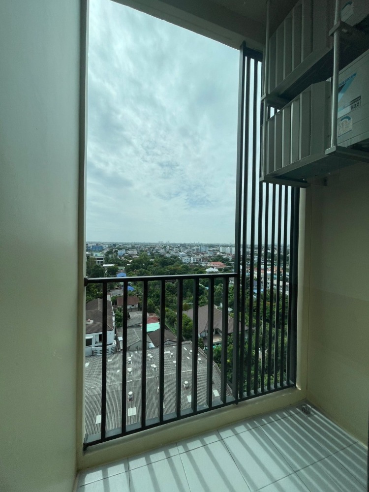 For SaleCondoKasetsart, Ratchayothin : Urgent sale!! 1 bedroom condo | Chewathai Kaset-Nawamin | No. 38/233, 14th floor, size 29 sq m.