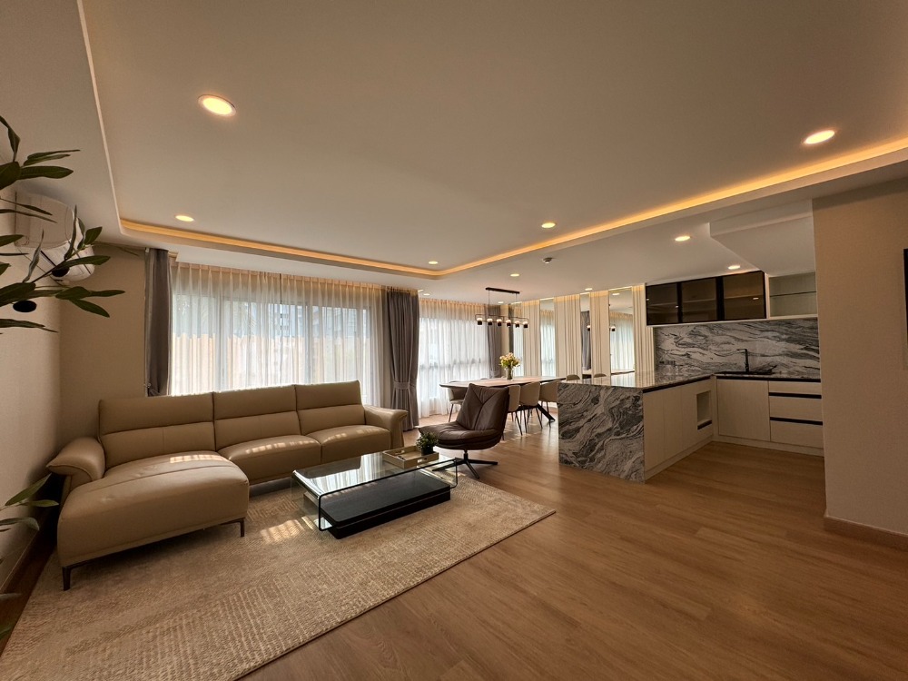 ให้เช่าคอนโดวิทยุ ชิดลม หลังสวน : คอนโดปรับปรุงใหม่ใกล้บีทีเอสเพลินจิตขนาด 3 ห้องนอน 1 ห้องทำงาน 3 ห้องน้ำ ประมาณ 170 ตรม.  ใกล้สวนลุมพินี เดิน 10 นาทีถึงสถานีรถไฟฟ้าบีทีเอสเพลินจิต