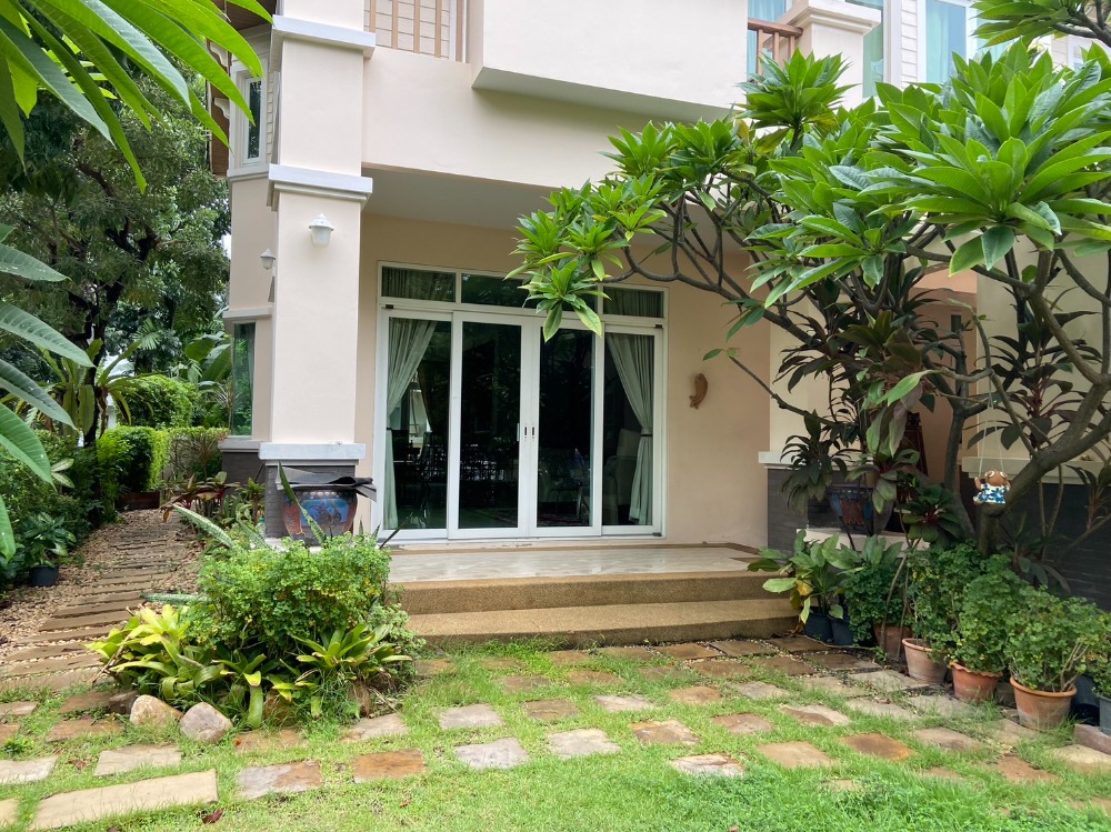 ขายบ้านพัฒนาการ ศรีนครินทร์ : บ้านเดี่ยว หมู่บ้านพัฒนาการ / 4 ห้องนอน (ขาย), Pattanakarn Village / Detached House 4 Bedrooms (FOR SALE) PALM714