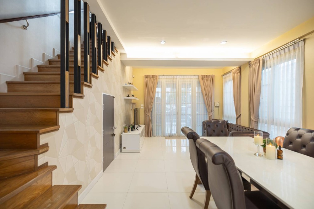 For SaleTownhomeOnnut, Udomsuk : Grade A townhome for sale, Bless Town Sukhumvit 50, fully furnished, ready to move in, close to BTS On Nut and the expressway, only 500 meters.