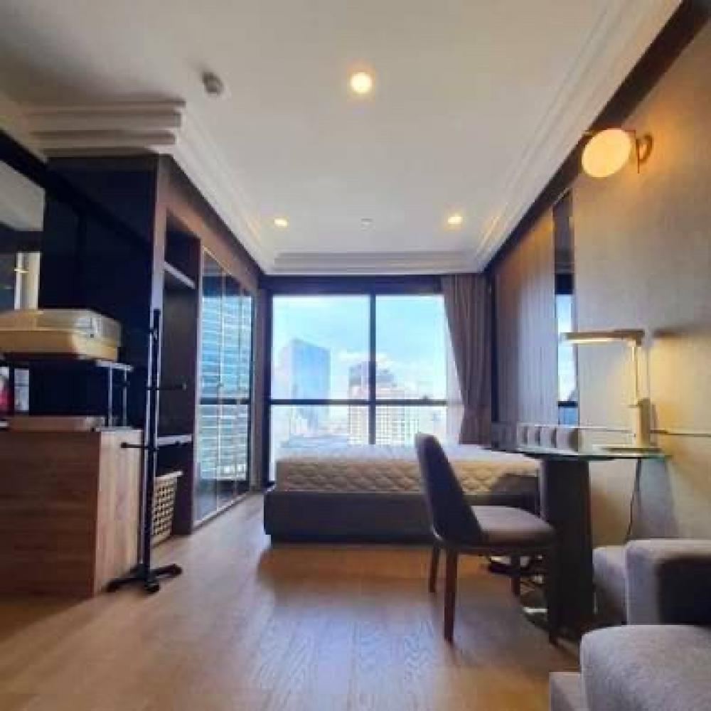 ให้เช่าคอนโดสยาม จุฬา สามย่าน : Ashton Chula Silom ปล่อยเช่าพร้อมเข้าอยู่ Studio ขนาด 24 ตรม ราคา 22,000เครื่องใช้ไฟฟ้าครบชั้นสูงวิวดี 😊สนใจนัดชม 0614162636