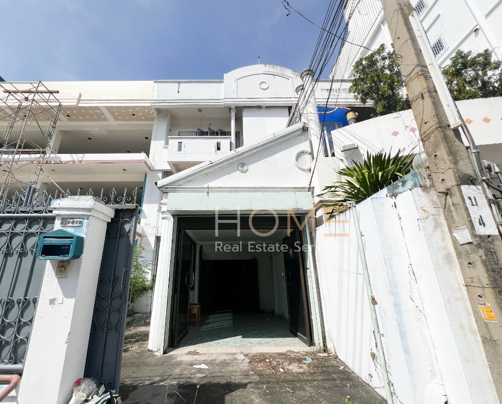 ขายทาวน์โฮมสุขุมวิท อโศก ทองหล่อ : ทาวน์เฮ้าส์ สุขุมวิท 62 / 4 ห้องนอน (ขาย), Townhouse Sukhumvit 62 / Townhouse 4 Bedrooms (FOR SALE) PUY071