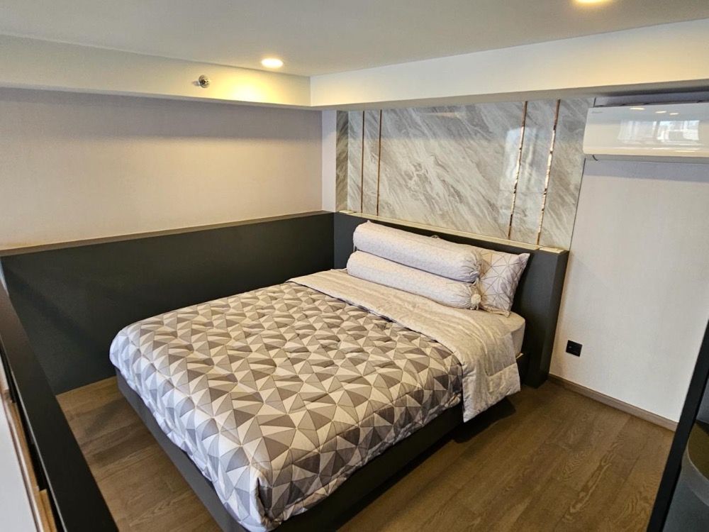 ให้เช่าคอนโดสยาม จุฬา สามย่าน : Park Origin Chula - Samyan【𝐑𝐄𝐍𝐓】🔥ห้องสุด Luxury สองชั้น เฟอร์หรูหรา วิวใจกลางเมือง ใกล้ MRT 🔥 ติดต่อไลน์ไอดี: @hacondo