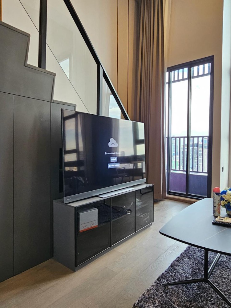 ให้เช่าคอนโดสยาม จุฬา สามย่าน : Park Origin Chula - Samyan【𝐑𝐄𝐍𝐓】🔥ห้องสุด Luxury สองชั้น เฟอร์หรูหรา วิวใจกลางเมือง ใกล้ MRT 🔥 ติดต่อไลน์ไอดี: @hacondo