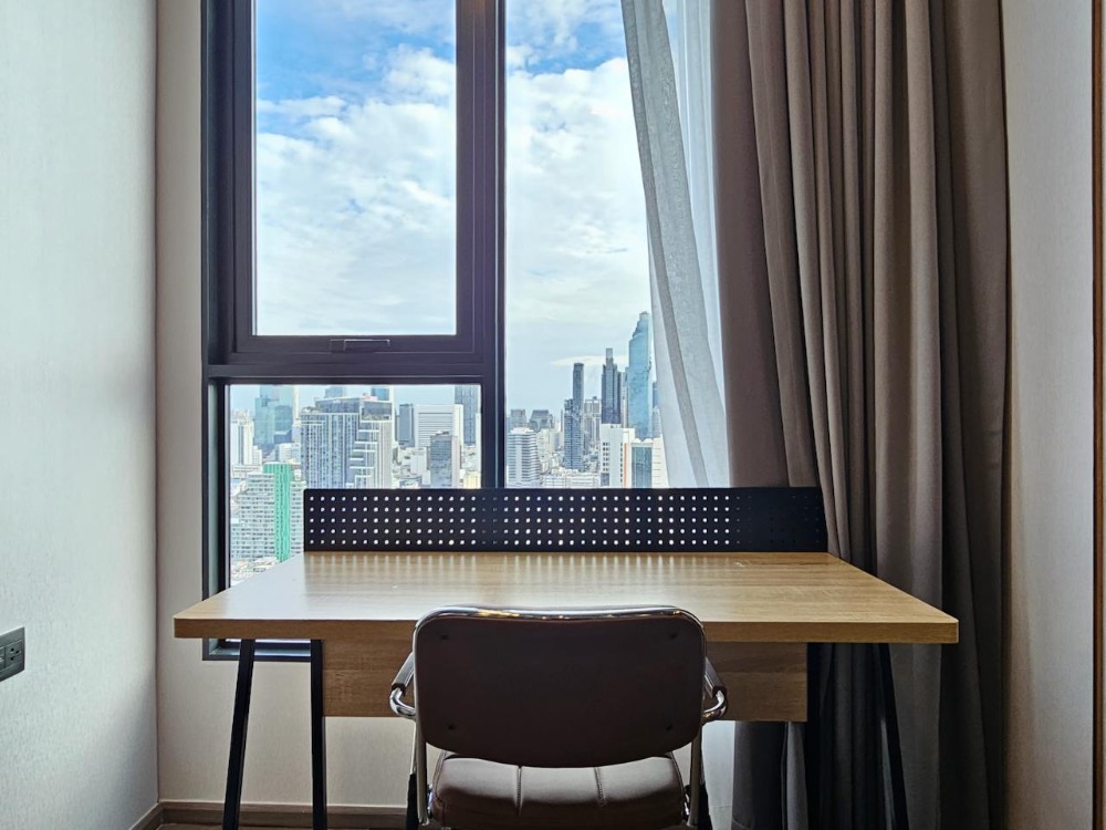 ให้เช่าคอนโดสยาม จุฬา สามย่าน : Park Origin Chula - Samyan【𝐑𝐄𝐍𝐓】🔥ห้องสุด Luxury สองชั้น เฟอร์หรูหรา วิวใจกลางเมือง ใกล้ MRT 🔥 ติดต่อไลน์ไอดี: @hacondo