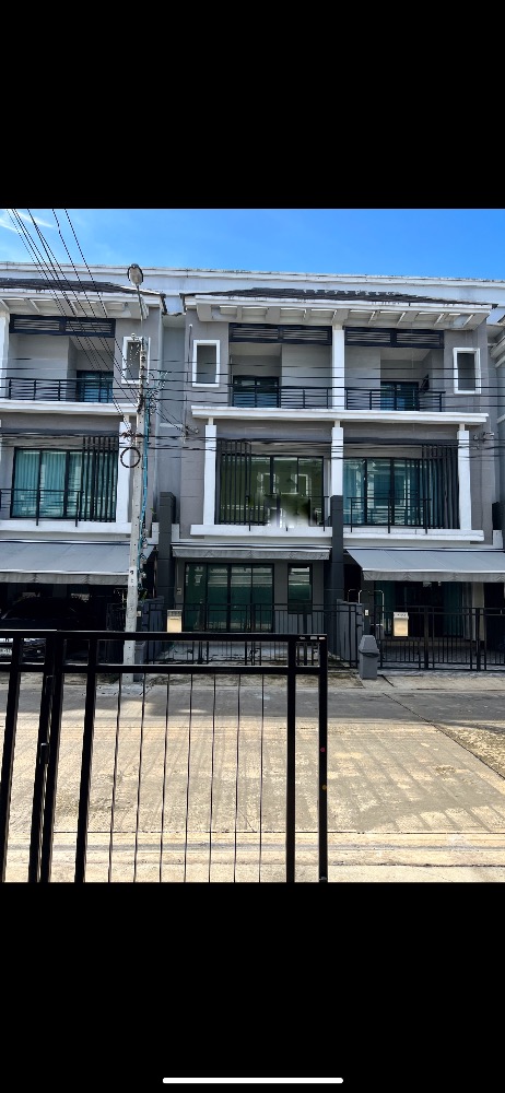 For RentTownhomeRathburana, Suksawat : Details of 3-storey townhouse for rent in the Baan Klang Muang Suk Sawat project