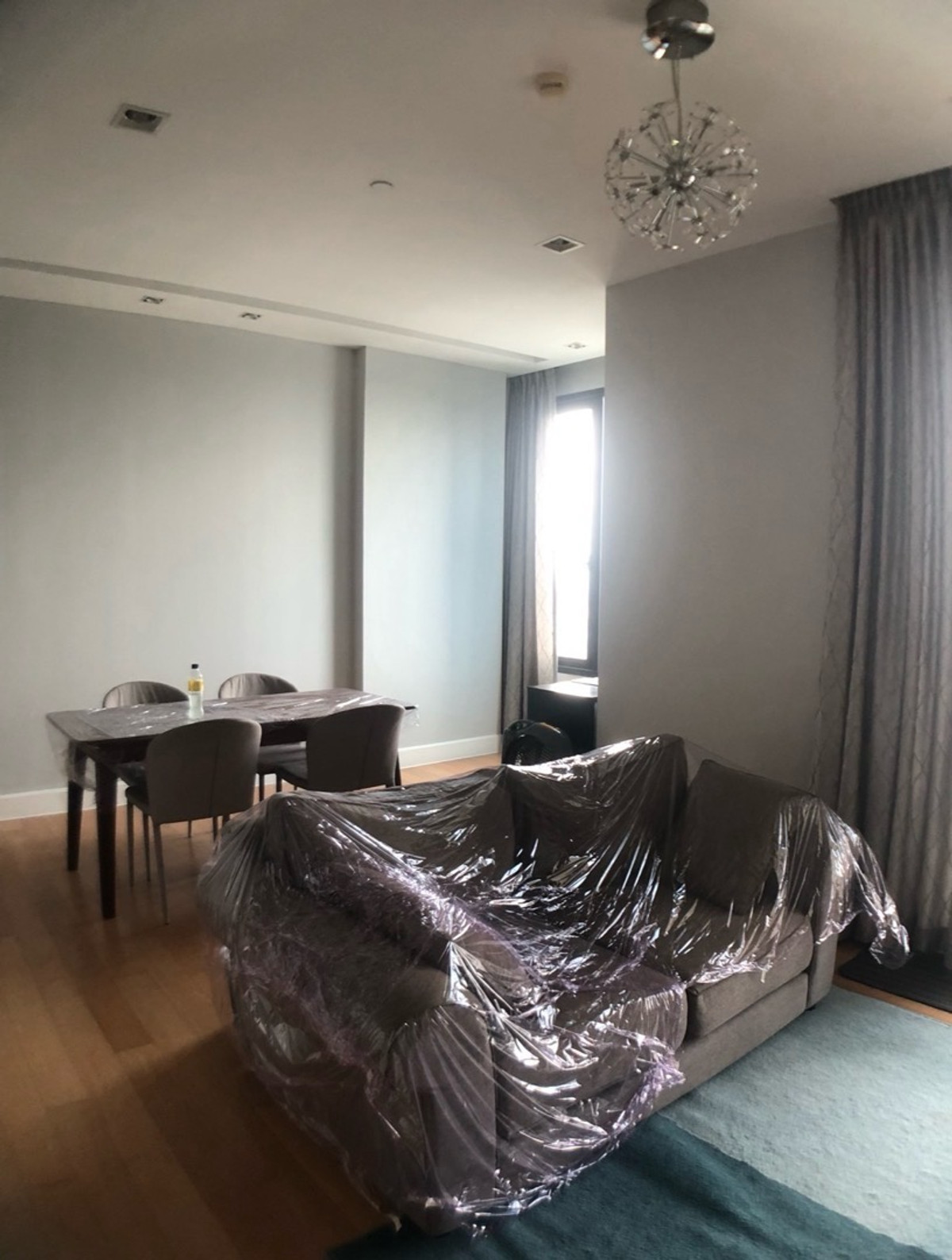 ให้เช่าคอนโดลาดพร้าว เซ็นทรัลลาดพร้าว : ให้เช่า คอนโด equinox phahol-vibhaขนาด 80 ตร.ม 2นอน 2น้ำ 
ราคา 33,000/เดือน 
id line:properagency
โทร 093-028-1245