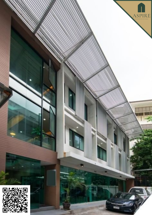 For SaleLandSukhumvit, Asoke, Thonglor : [For Sale] Land with a 3-Story Commercial Building, 4 Rooms, Near BTS Ekkamai.