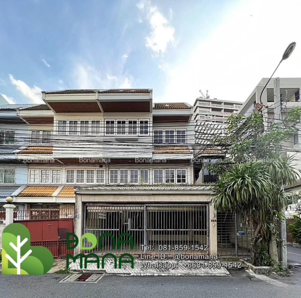 For RentTownhomeSukhumvit, Asoke, Thonglor : Big Corner Townhome At Thonglor - Ekamai