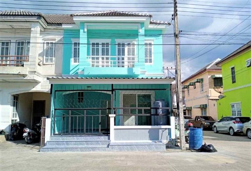 For RentTownhomePathum Thani,Rangsit, Thammasat : ❤️❤️ 2 -storey townhouse for rent, ready to stay 18 sq. Wong, 3 bedrooms, 2 bathrooms, Lam Luk Ka Khlong 8 Road Fa Village, Chomphruek, interested in Line @900CQQHK /Tel 0859114585 ❤️❤️ Parking 2-3 cars, Granito flooring There is a kitchen with a dining t
