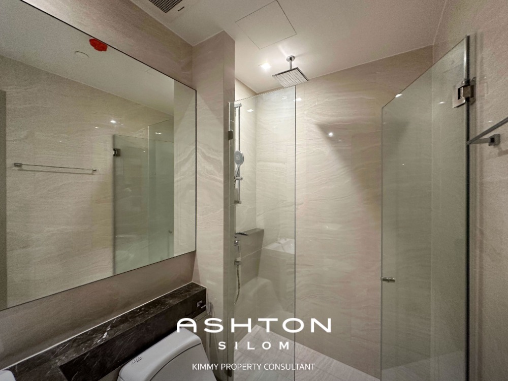 For SaleCondoSilom, Saladaeng, Bangrak : Ashton Silom 2 bedrooms, 2 bathrooms, fully furnished as seen from the project. If interested in visiting the project, call 093-962-5994 (Kim, Sales Department)