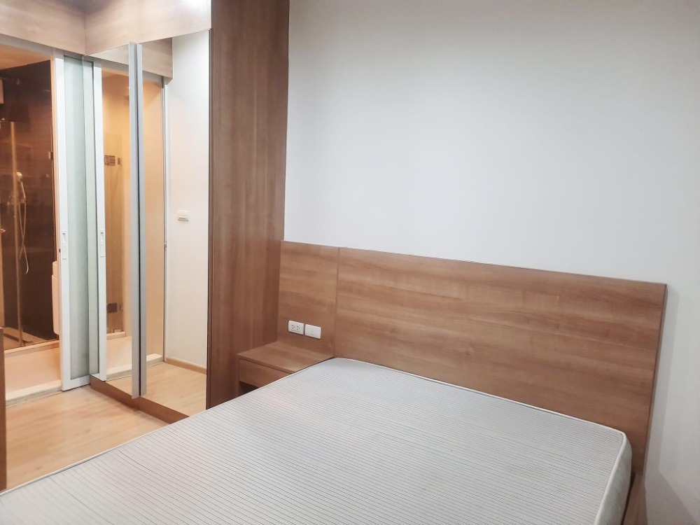 For RentCondoSapankwai,Jatujak : Fully furnished 1 bedroom, 1 bathroom condo for sale with a floorsize of 36 squaremeters, located on the 36th floor, at Rhythm Phahol Ari building
