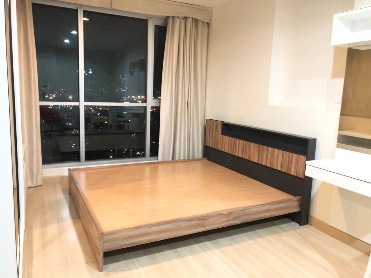 ให้เช่าคอนโดลาดพร้าว เซ็นทรัลลาดพร้าว : Life @ladprao 18 | 35 ตร.ม. เช่าเพียง 14,000 บาท/เดือน  📞 Line:@pukkhome  (with @ )