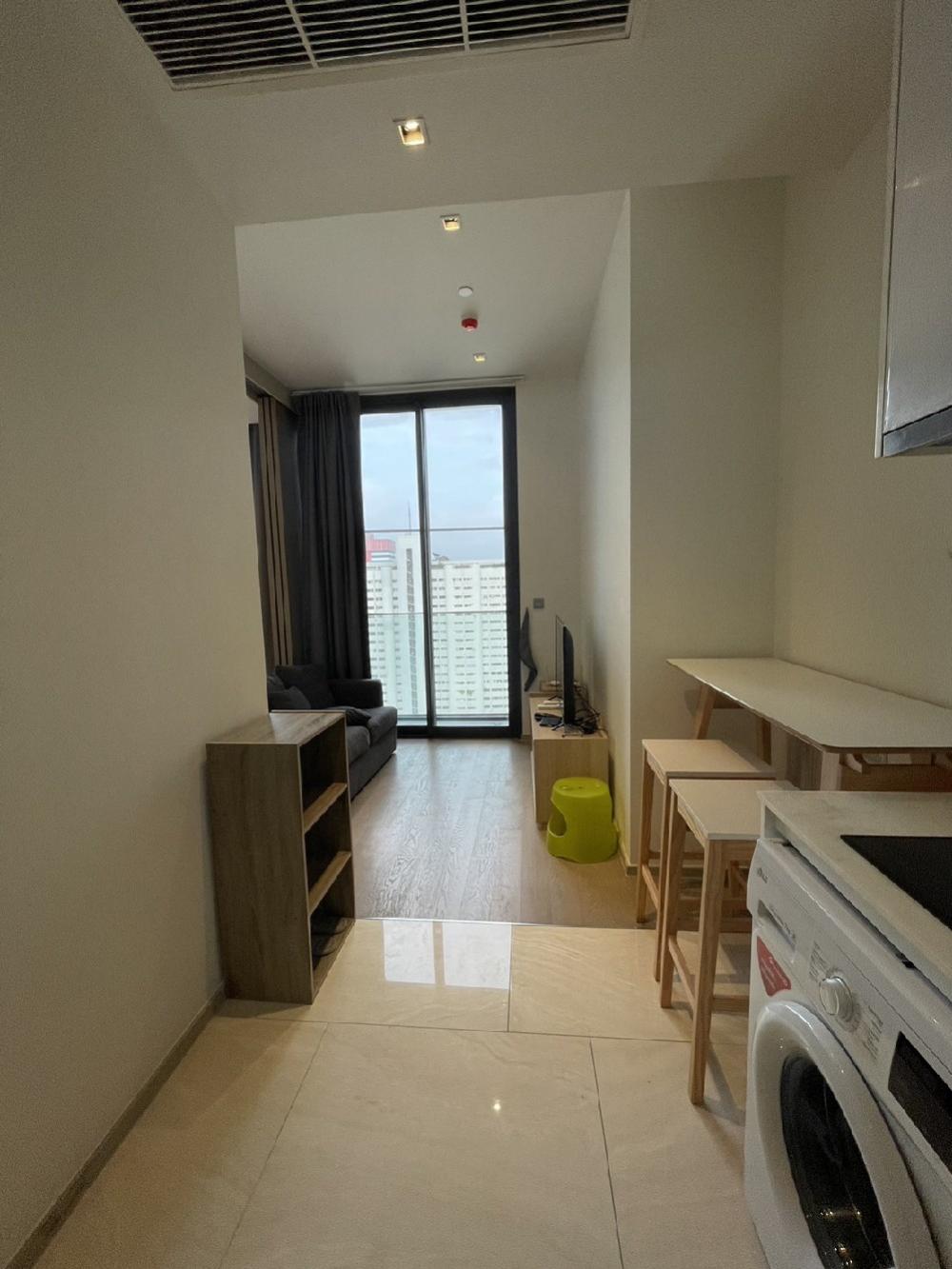 For RentCondoSilom, Saladaeng, Bangrak : for rent Ashton Silom 1 br 1bth 35sqn 23,000 / month rainy0818895470