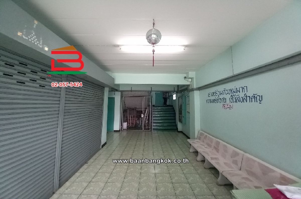 Apartment Phahonyothin 48, Soi 3 (Soi 3/4), area 82 square wah, Khlong Thanon Subdistrict, Bang Khen District, Bangkok Loading...