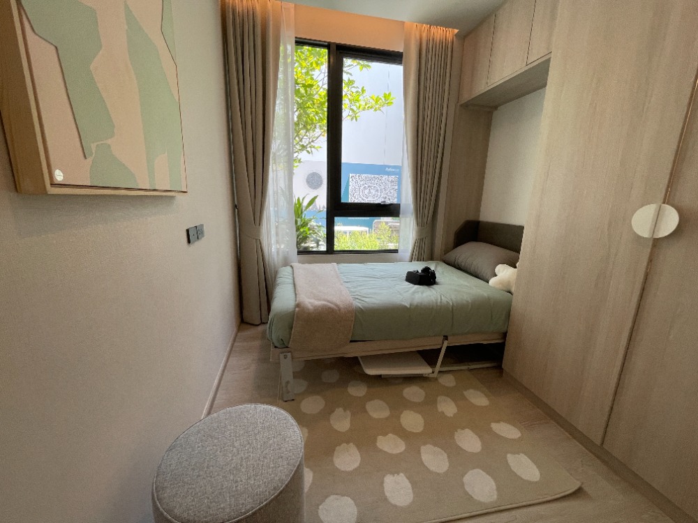 For SaleCondoWongwianyai, Charoennakor : Condo for sale, Reference Sathorn - Wongwian Yai, 44th floor, usable area 70.08 sq m, 2 bedrooms, 2 bathrooms, large room, beautiful view. Convenient transportation near BTS Wongwian Yai station, only 130 m. and The Mall Tha Phra / ICONSIAM / King Power M