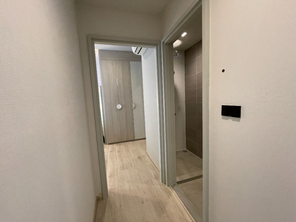 For SaleCondoWongwianyai, Charoennakor : Condo for sale, Reference Sathorn - Wongwian Yai, 44th floor, usable area 70.08 sq m, 2 bedrooms, 2 bathrooms, large room, beautiful view. Convenient transportation near BTS Wongwian Yai station, only 130 m. and The Mall Tha Phra / ICONSIAM / King Power M