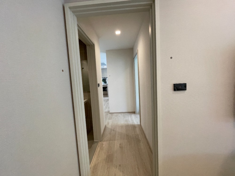 For SaleCondoWongwianyai, Charoennakor : Condo for sale, Reference Sathorn - Wongwian Yai, 44th floor, usable area 70.08 sq m, 2 bedrooms, 2 bathrooms, large room, beautiful view. Convenient transportation near BTS Wongwian Yai station, only 130 m. and The Mall Tha Phra / ICONSIAM / King Power M