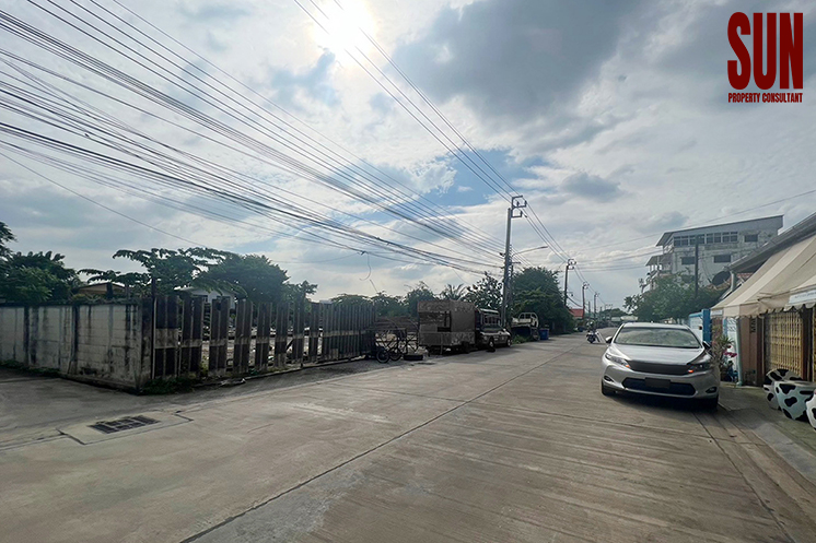 For SaleLandSamut Prakan,Samrong : Land BTS Phraek-Sa station, Soi Thetsaban Bang Pu 20
