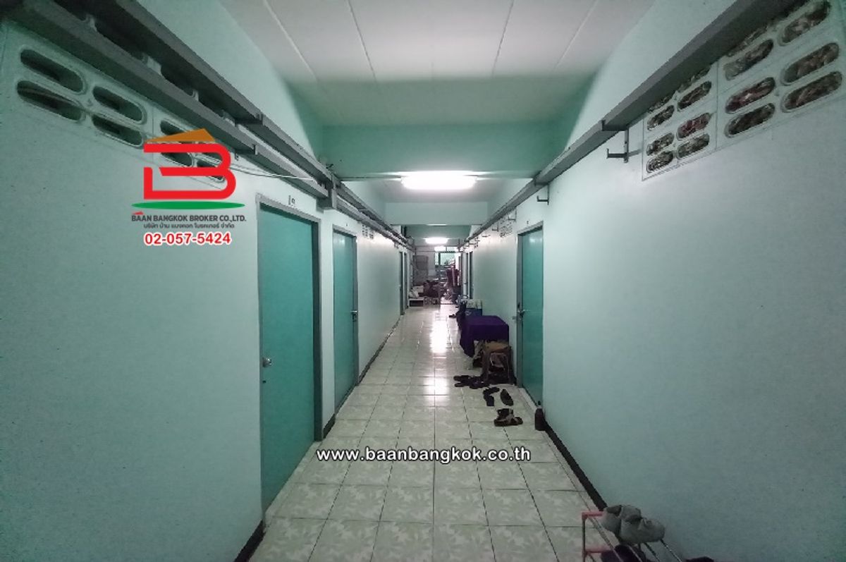 Apartment Phahonyothin 48, Soi 3 (Soi 3/4), area 82 square wah, Khlong Thanon Subdistrict, Bang Khen District, Bangkok Loading...