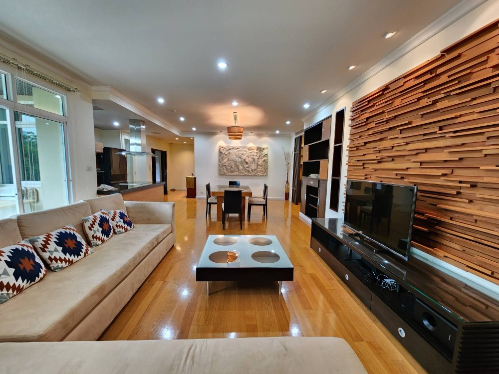 ให้เช่าคอนโดสุขุมวิท อโศก ทองหล่อ : RENT (3 Bed 185 Sqm) 70,000 THB Negotiable @Sukhumvit 39