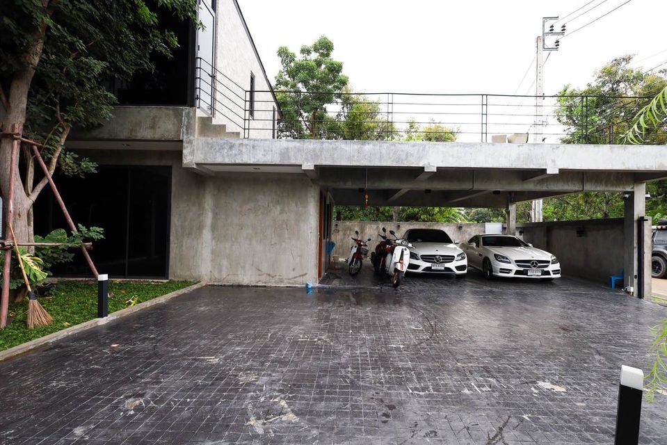 ขายบ้านพระราม 5 ราชพฤกษ์ บางกรวย : บ้านเดี่ยว ราชพฤกษ์ ไทรม้า / 5 ห้องนอน (ขายพร้อมผู้เช่า), House Ratchaphruek Sai Ma / 5 Bedrooms (SALE WITH TENENT) AOM007