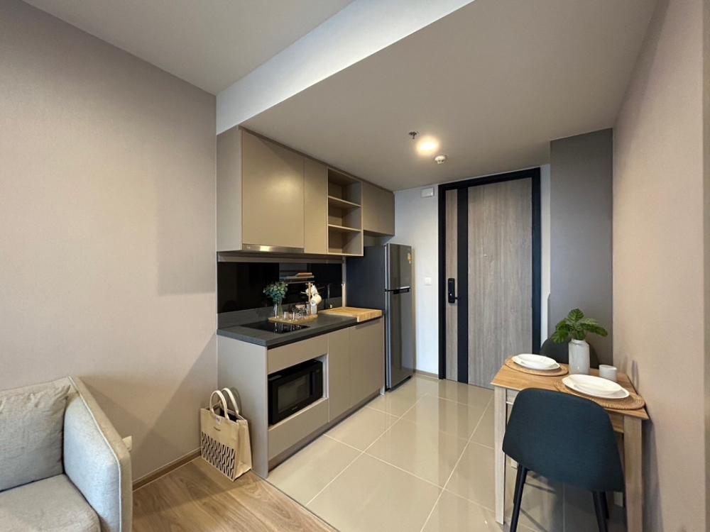 ให้เช่าคอนโดสุขุมวิท อโศก ทองหล่อ : Special price 19,999/ month for rent #okahaus high floor, beautiful decorate 1 bedroom #nearbtsthonglor