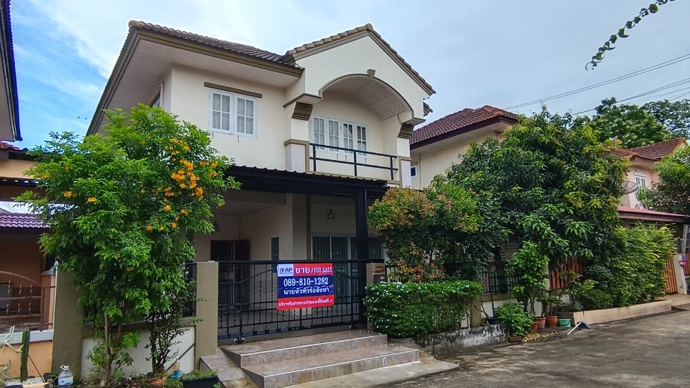 For SaleHouseNawamin, Ramindra : Baan Burirom Ramintra-Safari The house is decorated and ready to move in, next to the main road.