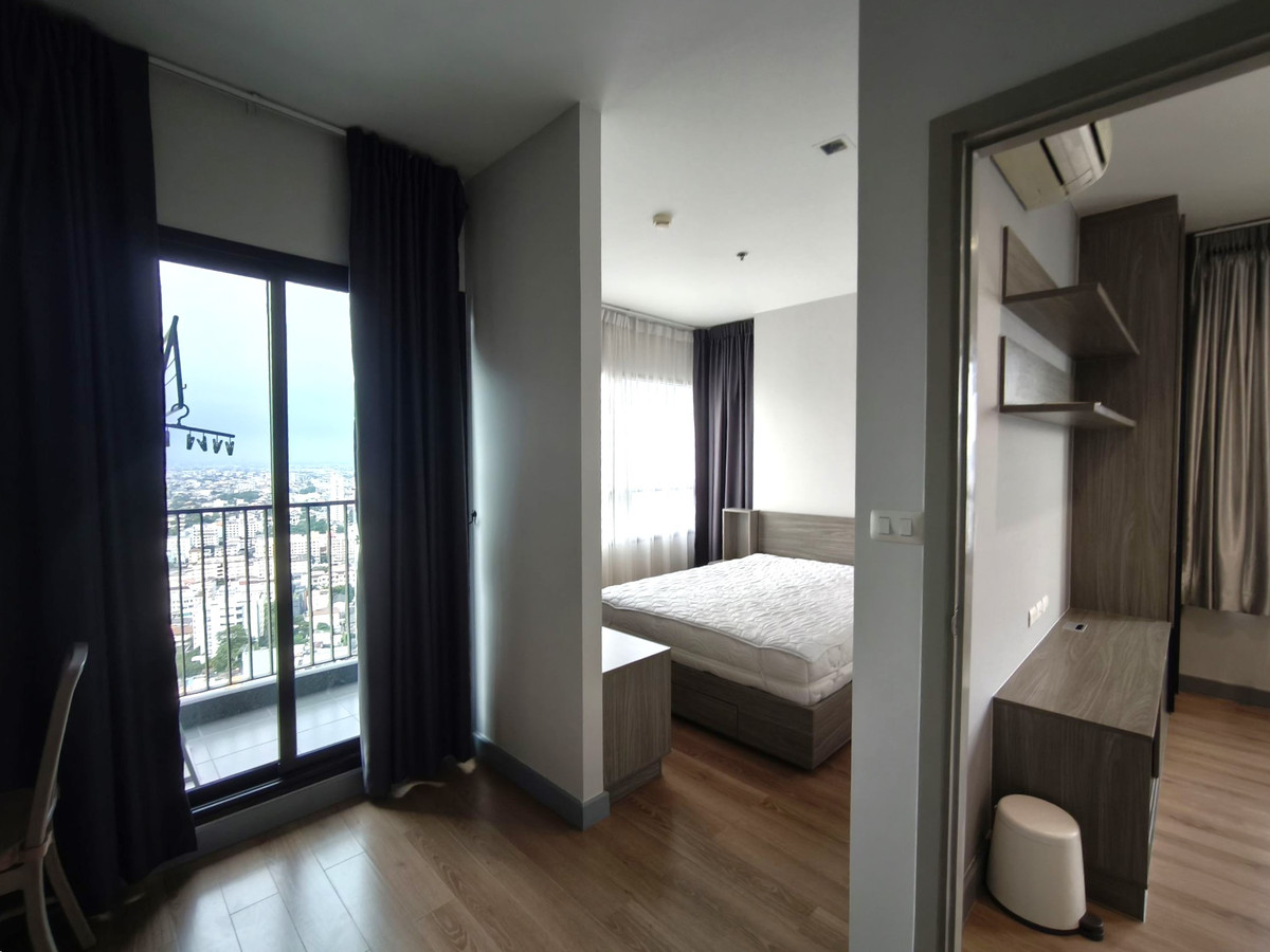 For RentCondoLadprao, Central Ladprao : 1 Bedroom, large room, decorated and ready to move in, high floor 📞 Line:@pukkhome (with @ )