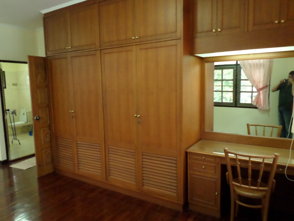 For SaleHouseVipawadee, Don Mueang, Lak Si : Suksan Village, Vibhavadi 58, near BTS (Bang Bua), SRT (Thung Song Hong)