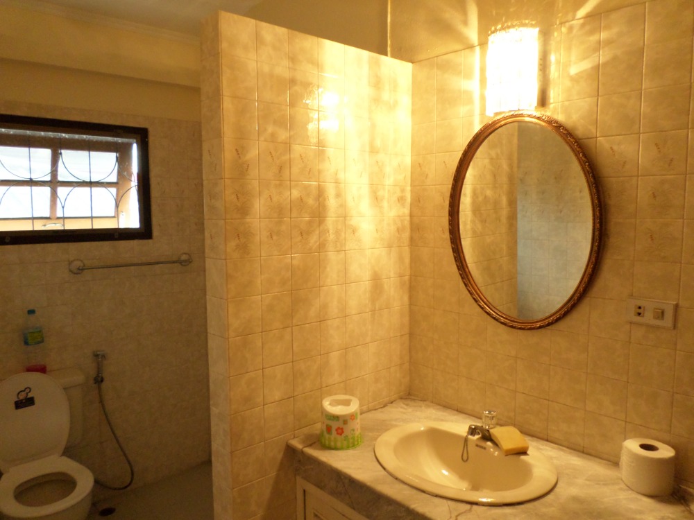 For SaleHouseVipawadee, Don Mueang, Lak Si : Suksan Village, Vibhavadi 58, near BTS (Bang Bua), SRT (Thung Song Hong)