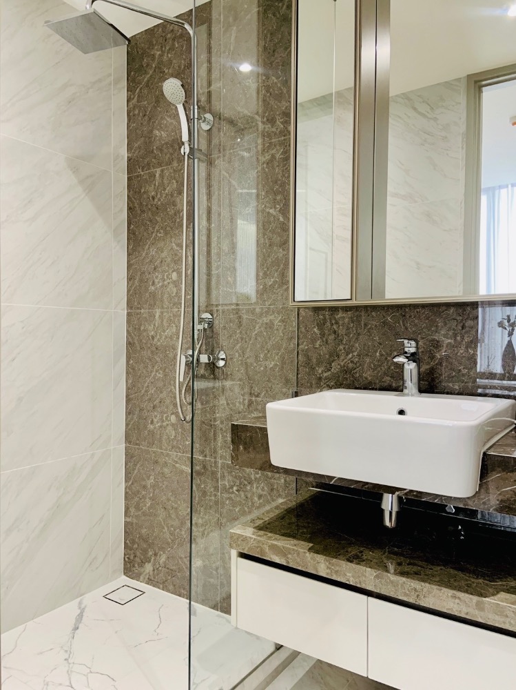 ขายคอนโดสุขุมวิท อโศก ทองหล่อ : 🔥🔥ขายห้องโครงการ 𝐅𝐲𝐧𝐧 𝐀𝐬𝐨𝐤𝐞  1Bed Price 4.3mb Tel. 0959415999