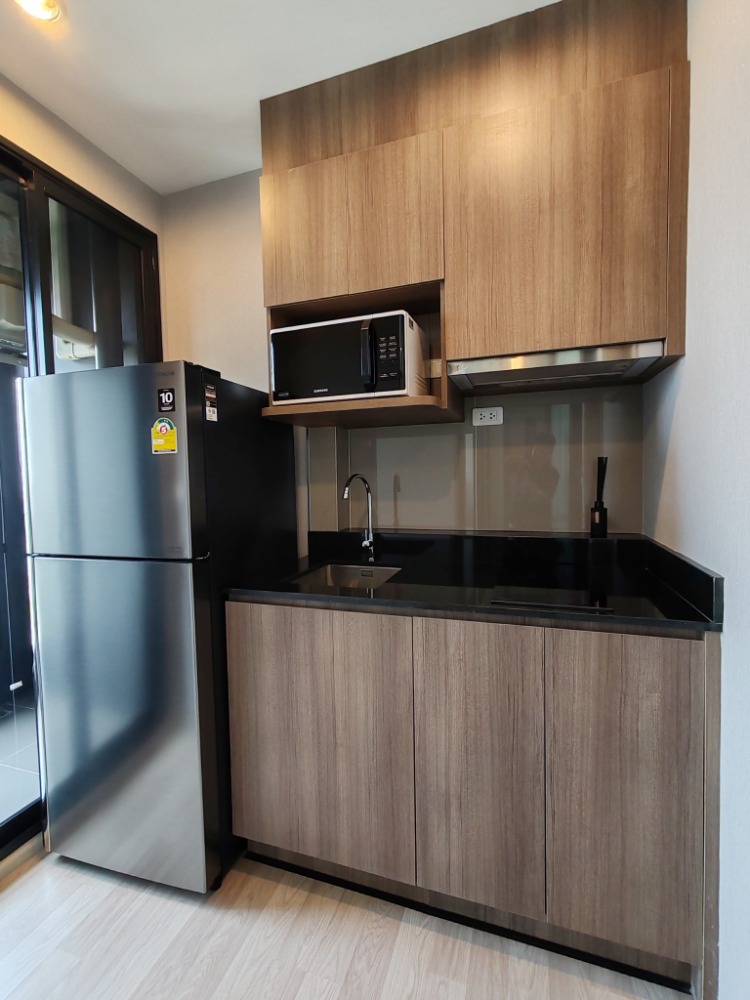 ขายคอนโดบางนา แบริ่ง ลาซาล : 📣SALE 1 Bedroom✨ แต่งครบพร้อมอยู่ ราคาพิเศษ 2.99 ล้าน📣 แต่งแบบใหม่ พร้อมเครื่องใช้ไฟฟ้าครบ หิ้วกระเป๋าเข้าอยู่ได้เลย 📞  ติดต่อฝ่ายขายโครงการ คุณออย 0982924151