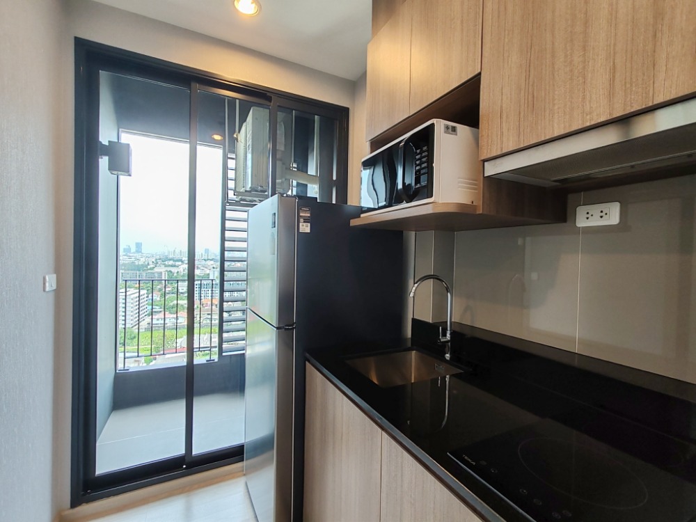 ขายคอนโดบางนา แบริ่ง ลาซาล : 📣SALE 1 Bedroom✨ แต่งครบพร้อมอยู่ ราคาพิเศษ 2.99 ล้าน📣 แต่งแบบใหม่ พร้อมเครื่องใช้ไฟฟ้าครบ หิ้วกระเป๋าเข้าอยู่ได้เลย 📞  ติดต่อฝ่ายขายโครงการ คุณออย 0982924151