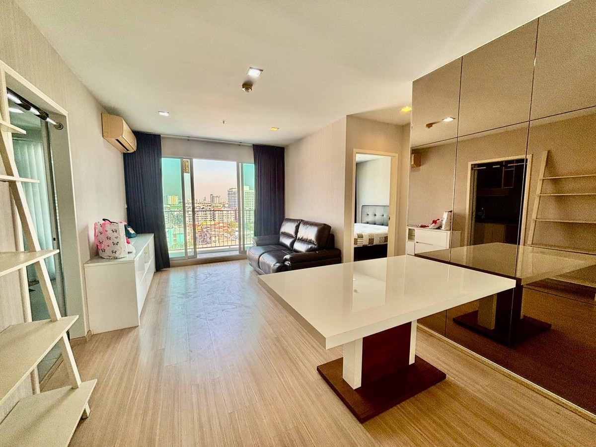 For SaleCondoThaphra, Talat Phlu, Wutthakat : ❤️❤️❤️ Beautiful condo for sale, Casa Condo Ratchada-Ratchaphruek. New room just renovated - 2 bedrooms, 1 bathroom (55 sq m) - 12th floor, corner room, north/east (facing BTS). Interested, line/tel 0859114585 ❤️❤️Beautiful room, owner lives in it himself