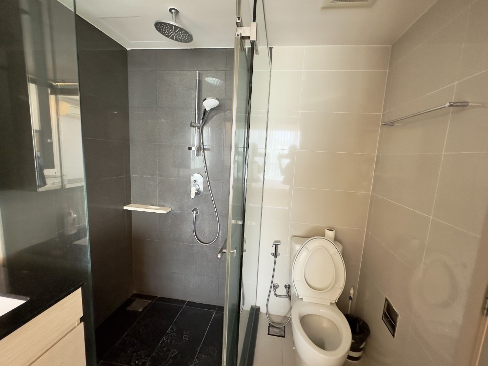 For SaleCondoSukhumvit, Asoke, Thonglor : 📌 Urgent sale, Via Botani Sukhumvit 47, 2 bedrooms, 72.62 sq m., ready to move in, inquire/make an appointment to see the room. 093-616-4456 (Sales Department)