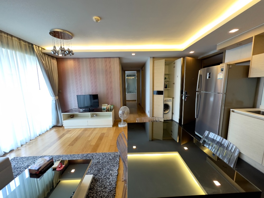 For SaleCondoSukhumvit, Asoke, Thonglor : 📌 Urgent sale, Via Botani Sukhumvit 47, 2 bedrooms, 72.62 sq m., ready to move in, inquire/make an appointment to see the room. 093-616-4456 (Sales Department)